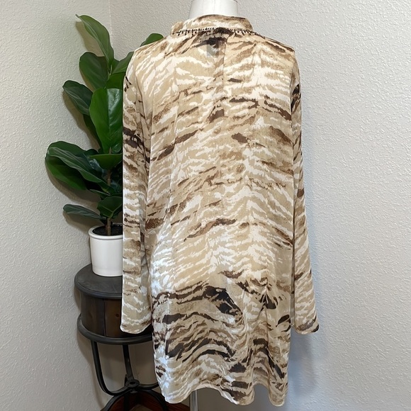 Lane Bryant semi sheer animal print blouse - Picture 6 of 11